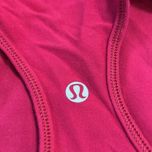 🇨🇦 🍋 Lululemon top bundle 🍋 - Picture 2 of 3